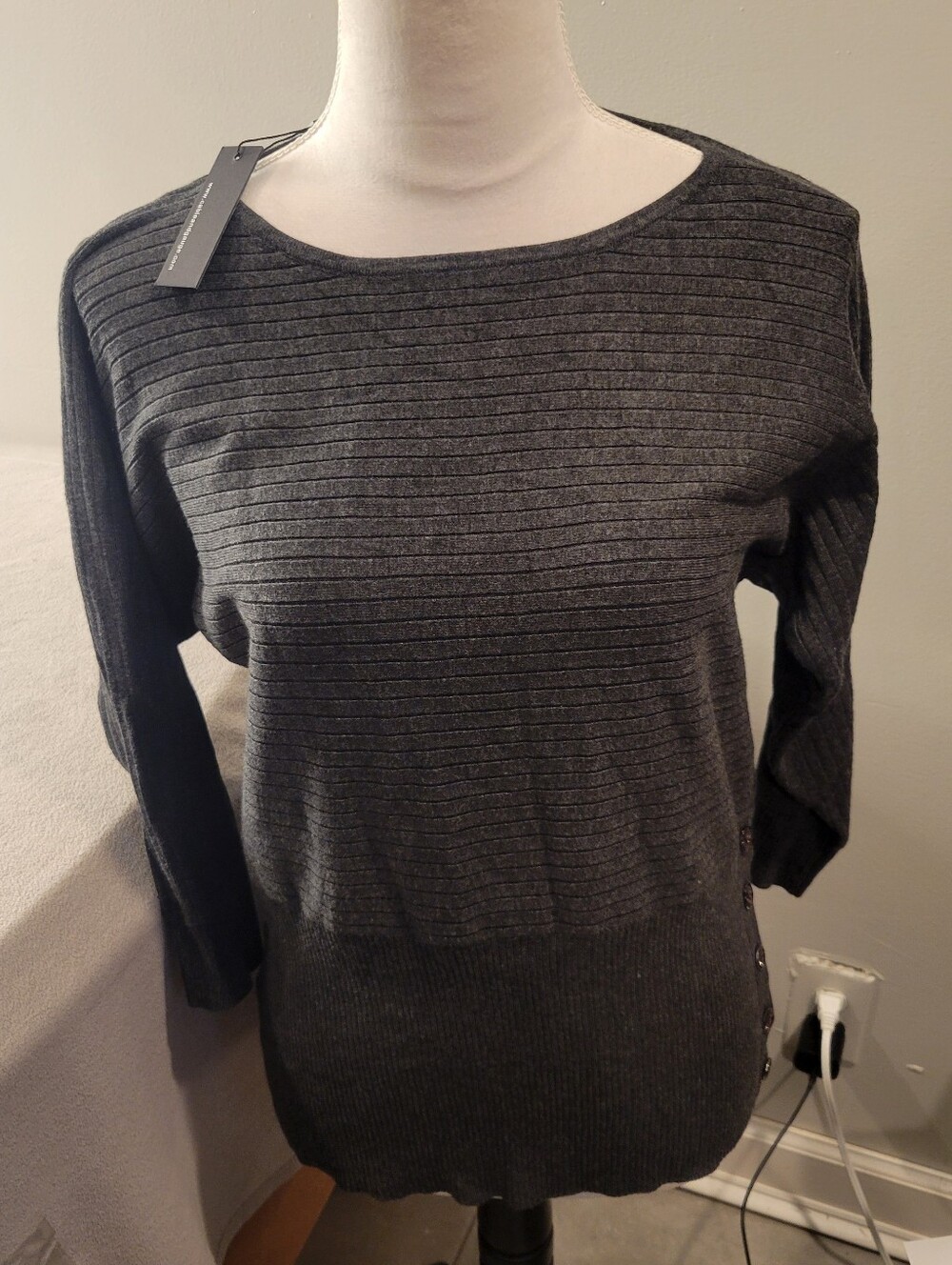 Cable & Gauge Gray Dark Knit Top Blouse Size Small New